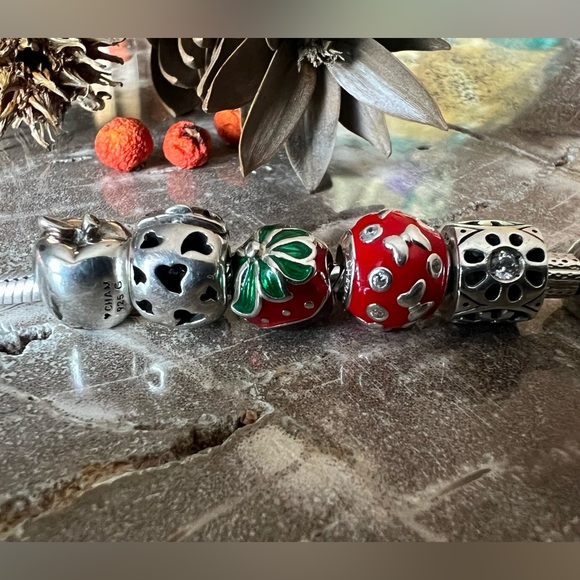 NEW Authentic Chamilia- Sunburst Silver Charm Clear Zirconia barrel bead 925 - Picture 2 of 6